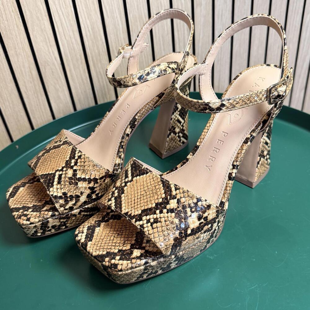 Katy Perry Collections The Square Open Sandal in Snake Print (Size 8, NWT)